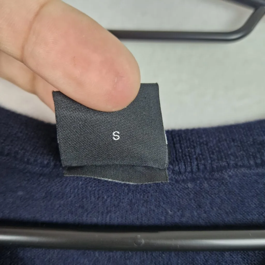 BOSS Mens Navy Sweater Size S Wool V-Neck Long Sleeve Italian Yarn Knitwear